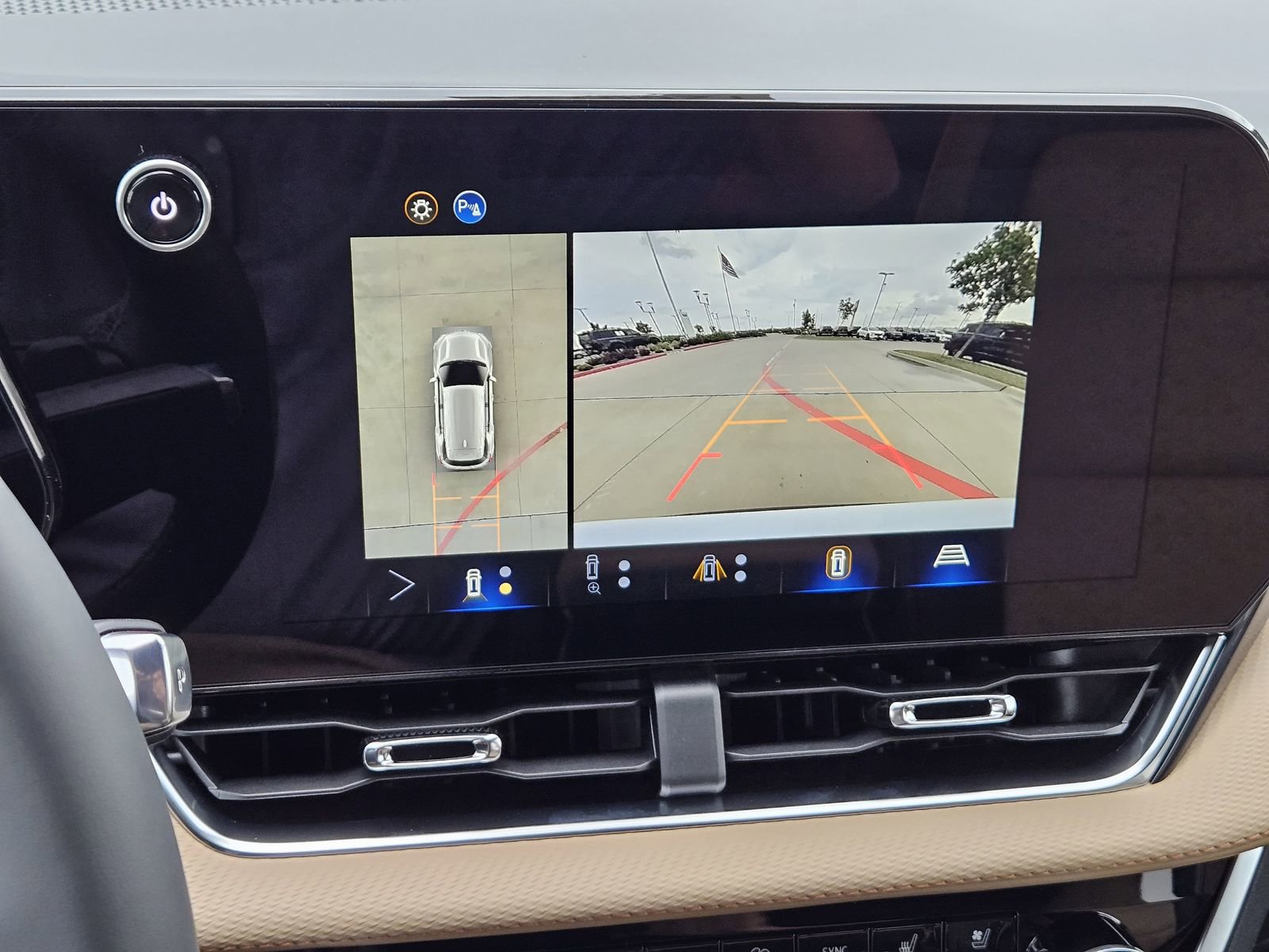 New 2026 Chevrolet Equinox ACTIV w/ Convenience Package III FWD image 19