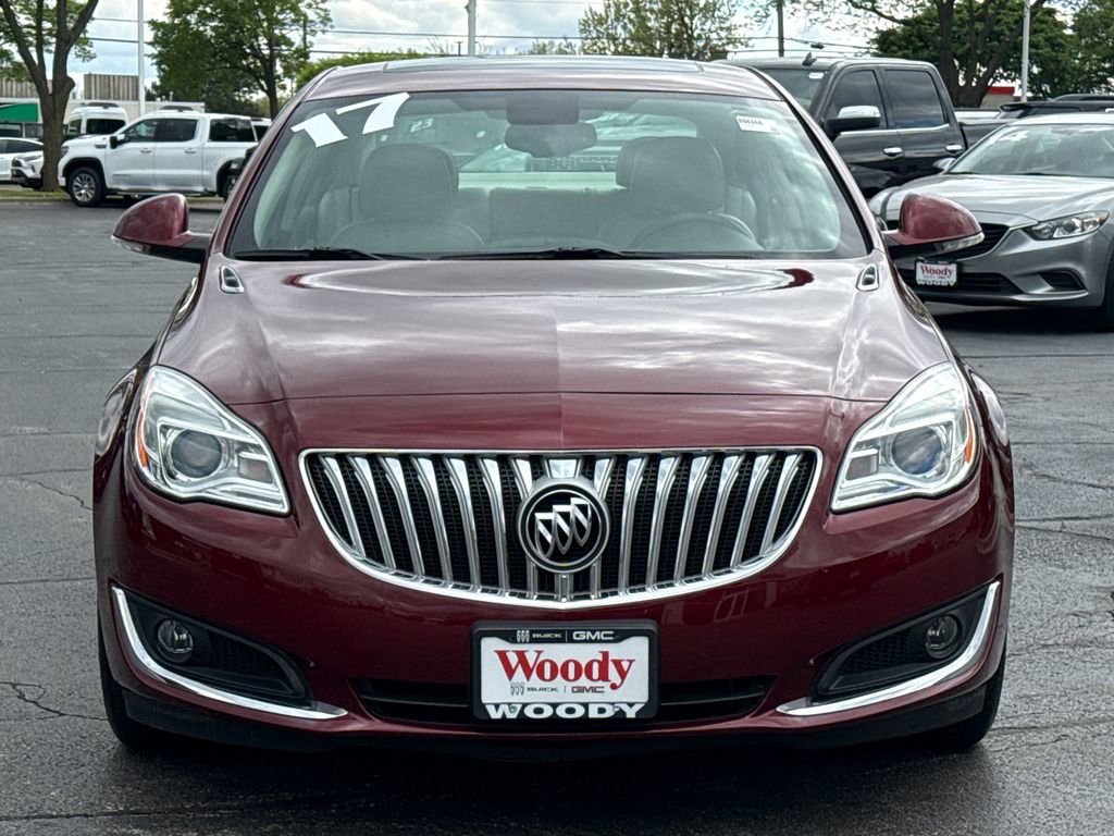 Used 2017 Buick Regal Sport Touring FWD image 4