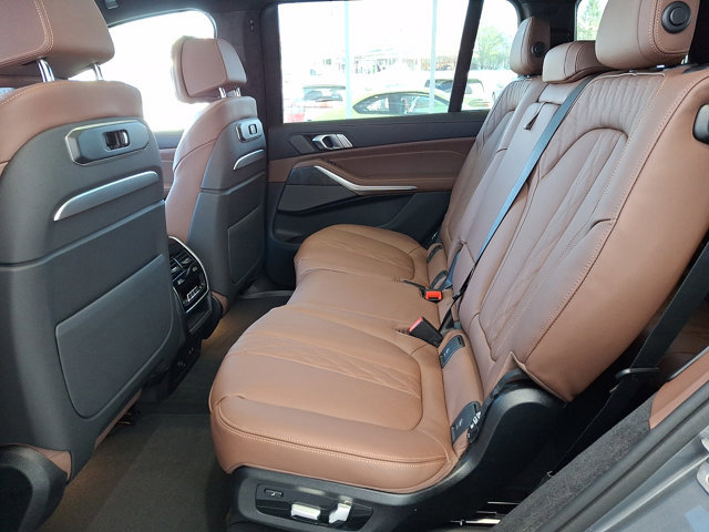New 2026 BMW X7 xDrive40i w/ M Sport Package image 5