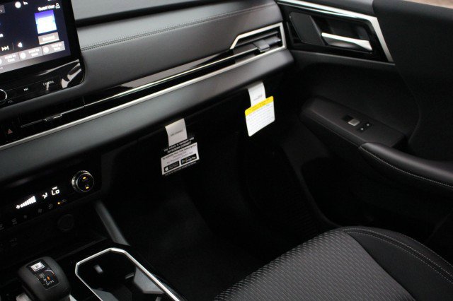 New 2026 Mitsubishi Outlander ES FWD image 22