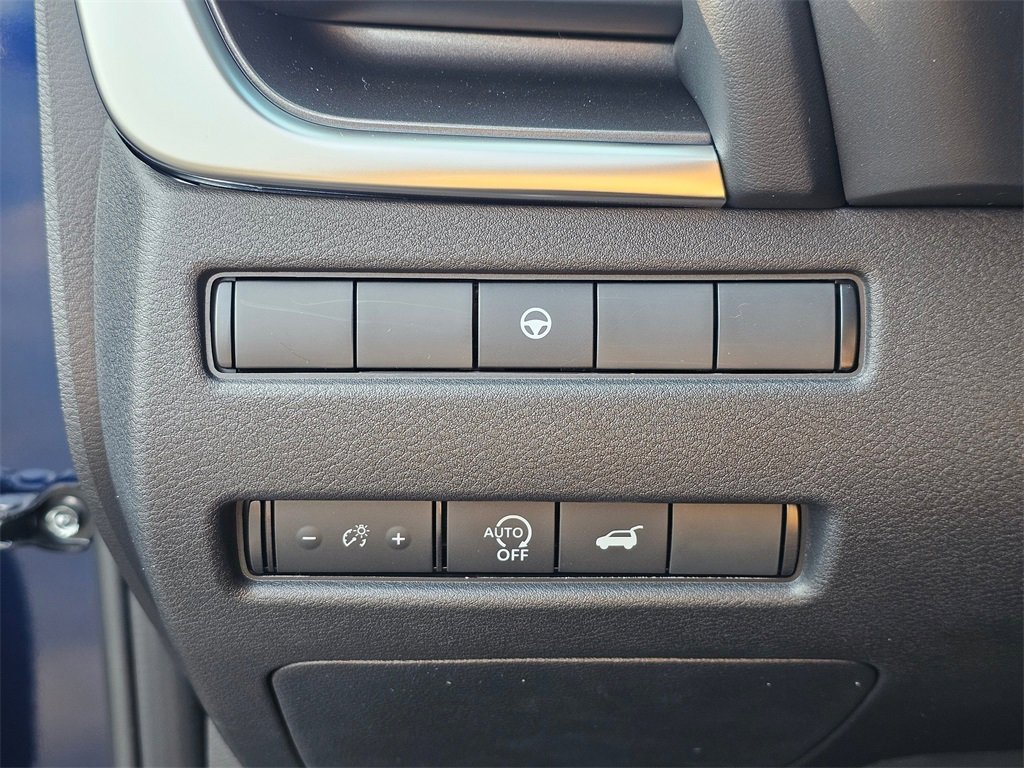 New 2026 Nissan Rogue SV image 31