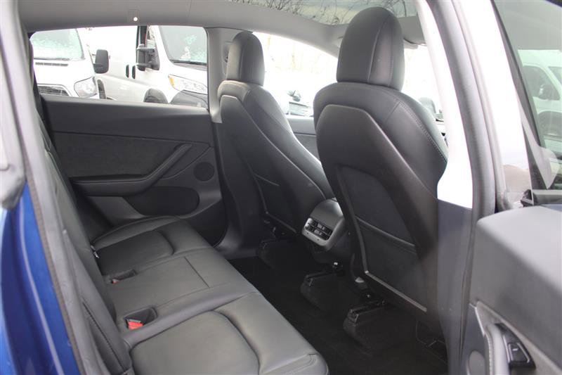 Used 2020 Tesla Model Y Long Range image 15