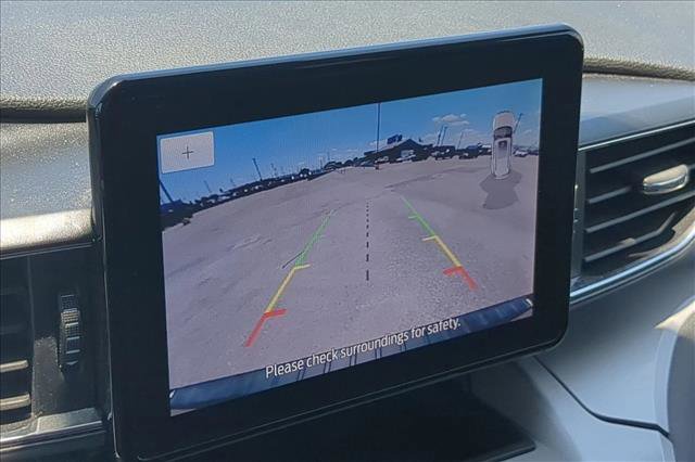 Used 2023 Ford Explorer XLT w/ Equipment Group 202A RWD image 14