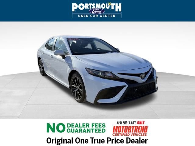 Used 2023 Toyota Camry SE image 1