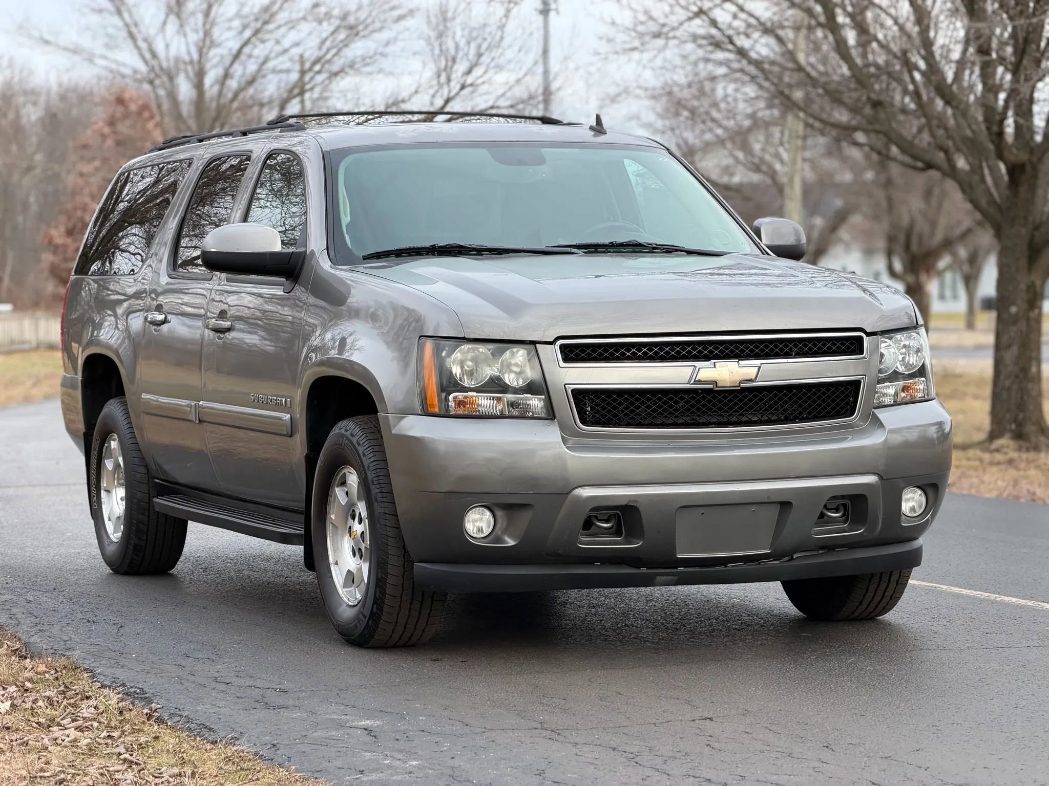 Used 2008 Chevrolet Suburban LT w/ LT Preferred Equipment Group image 8