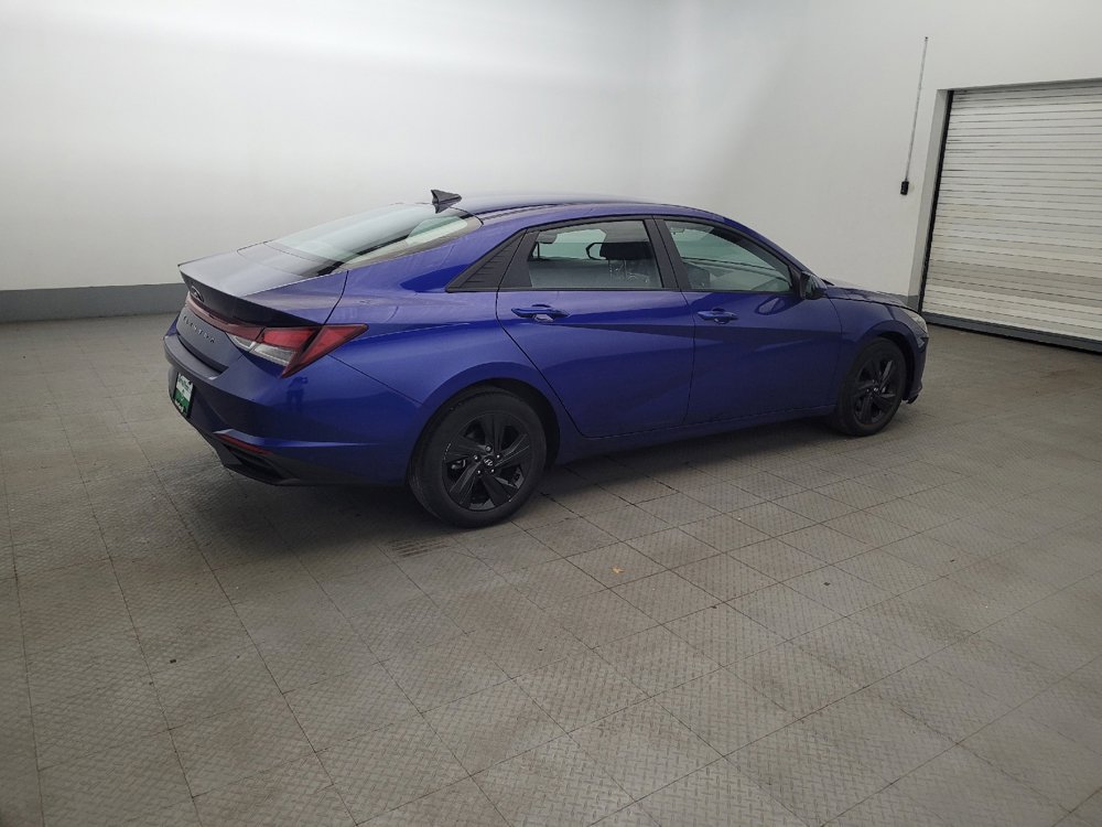 Used 2023 Hyundai Elantra SEL FWD image 10