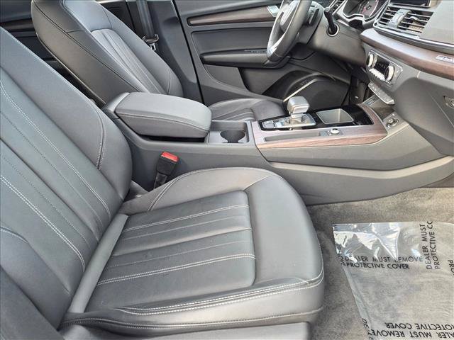 Certified 2023 Audi Q5 2.0T Premium w/ Convenience Package AWD/4WD image 17