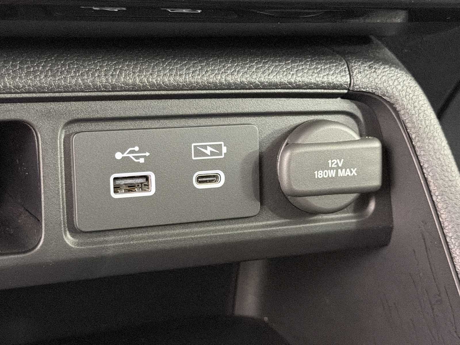 Used 2025 Honda Pilot EX-L image 32
