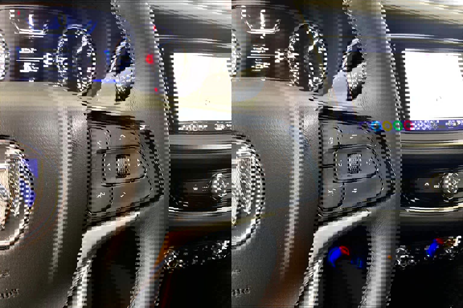 Certified 2023 Buick Enclave Avenir image 25