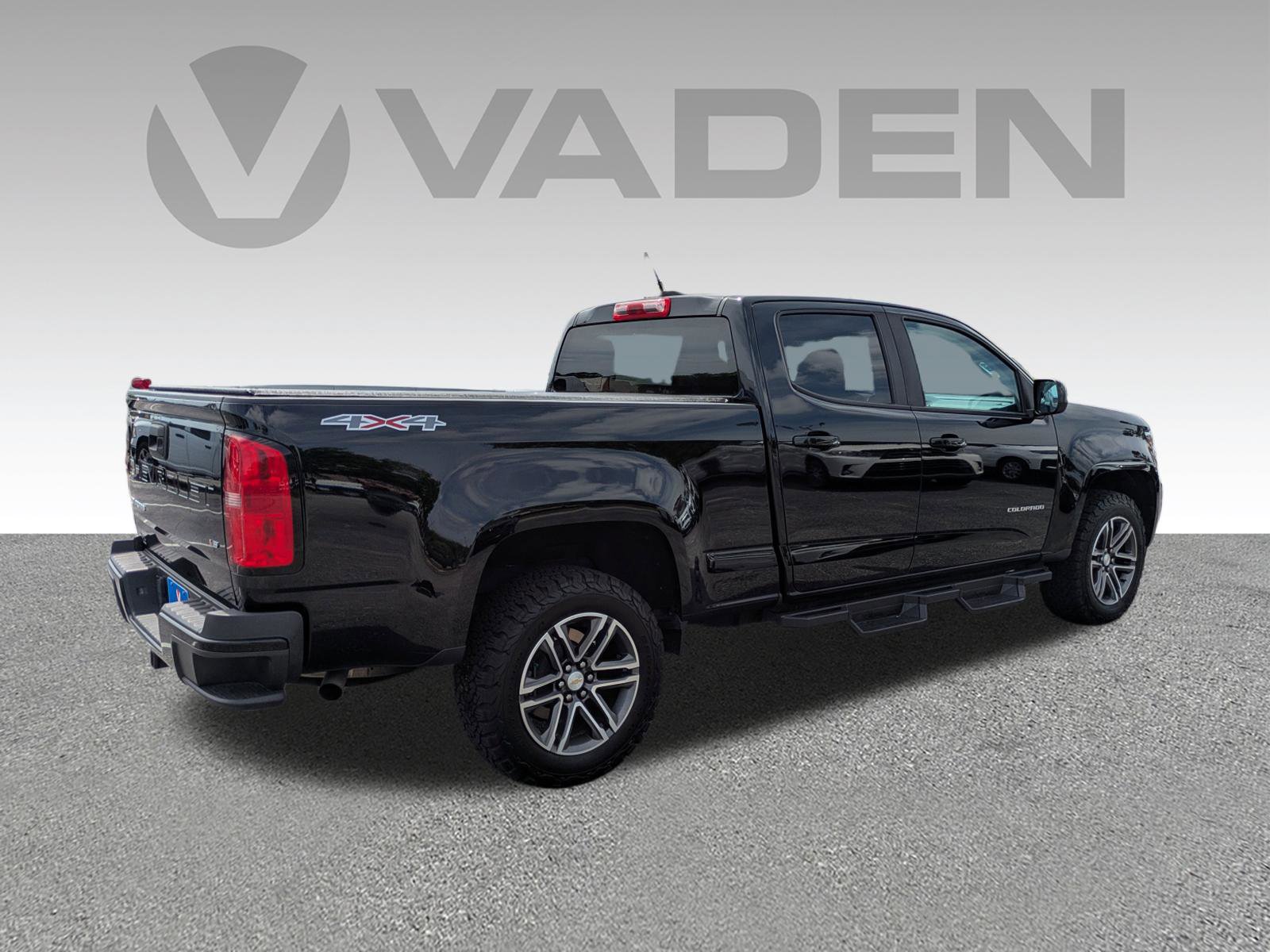 Used 2021 Chevrolet Colorado W/T w/ Custom Special Edition image 22