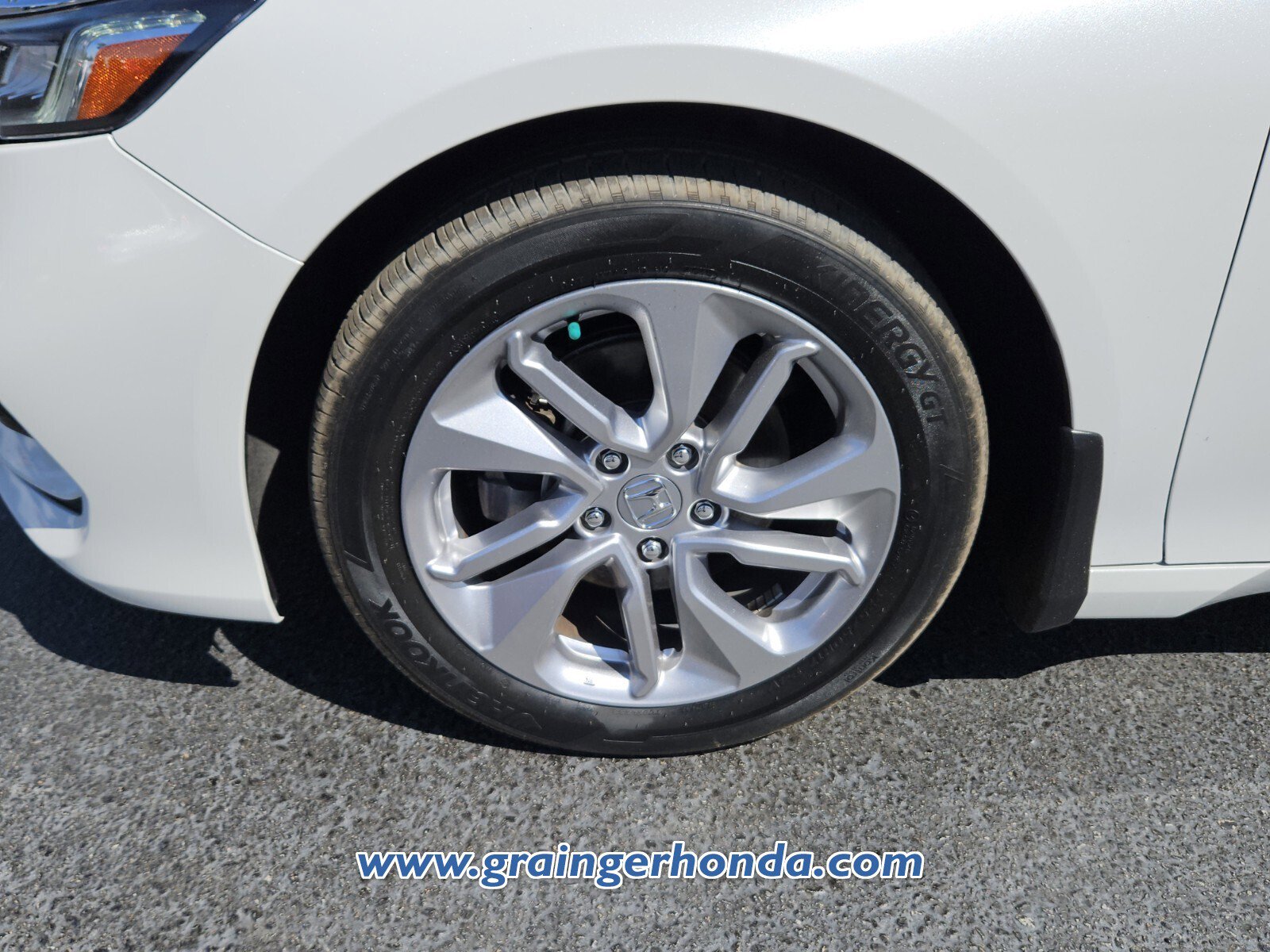 Used 2019 Honda Accord LX image 9