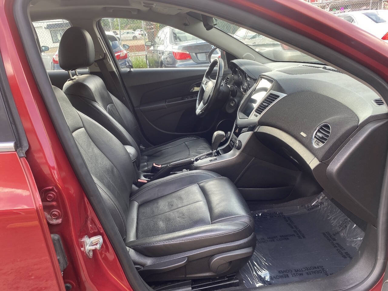 Used 2011 Chevrolet Cruze LT w/ RS Package FWD image 16