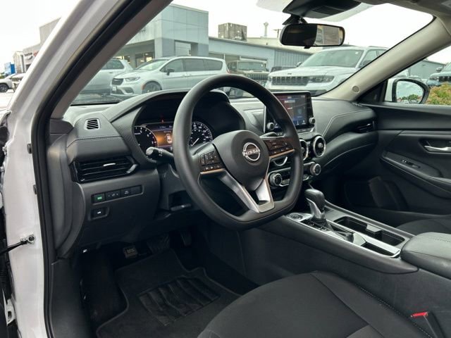 Used 2024 Nissan Sentra SV FWD image 26