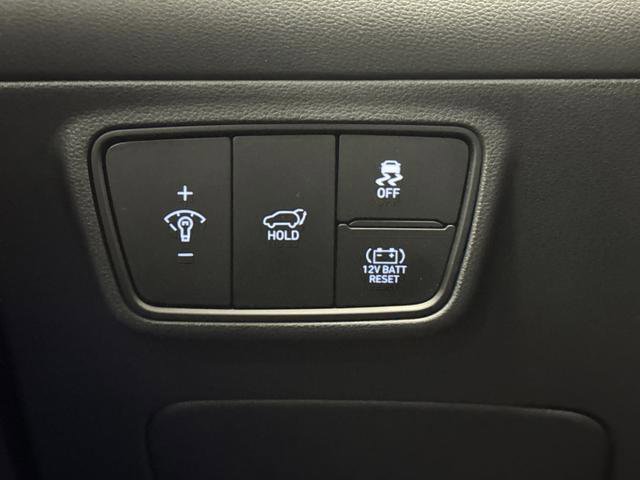 Used 2022 Hyundai Tucson Limited image 25