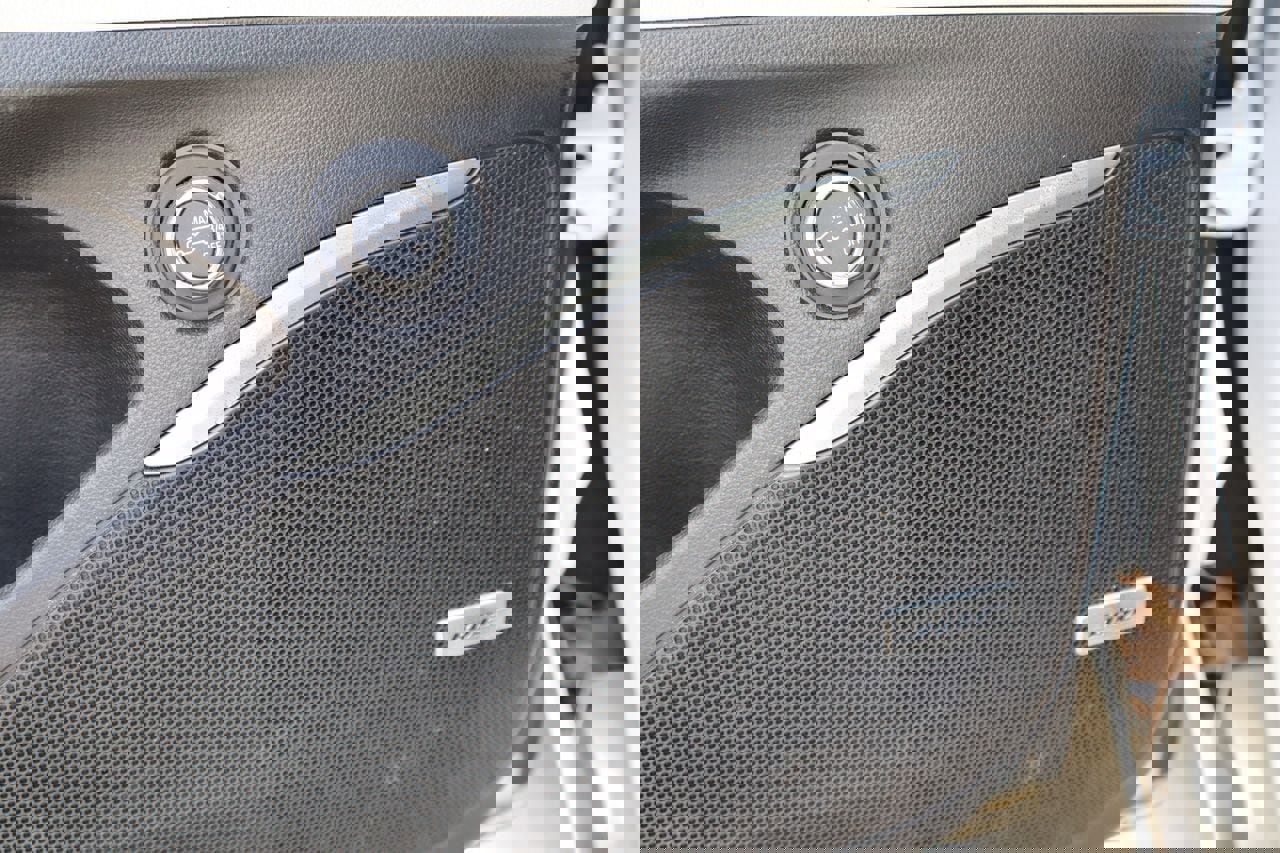 Used 2021 Buick Enclave Premium w/ Sun and Sites Package image 24