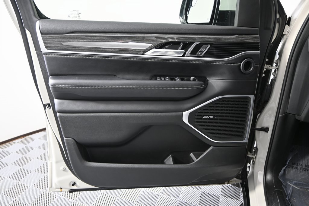 Used 2022 Jeep Wagoneer Series II image 19