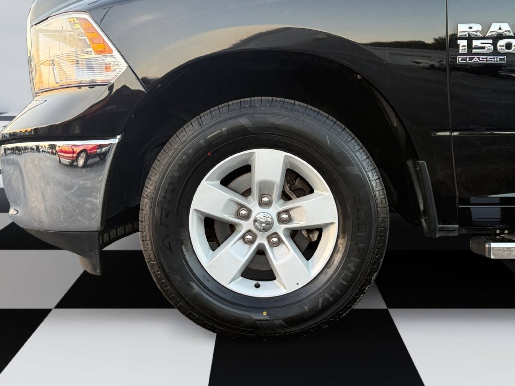 Used 2024 RAM 1500 Classic SLT AWD/4WD image 14