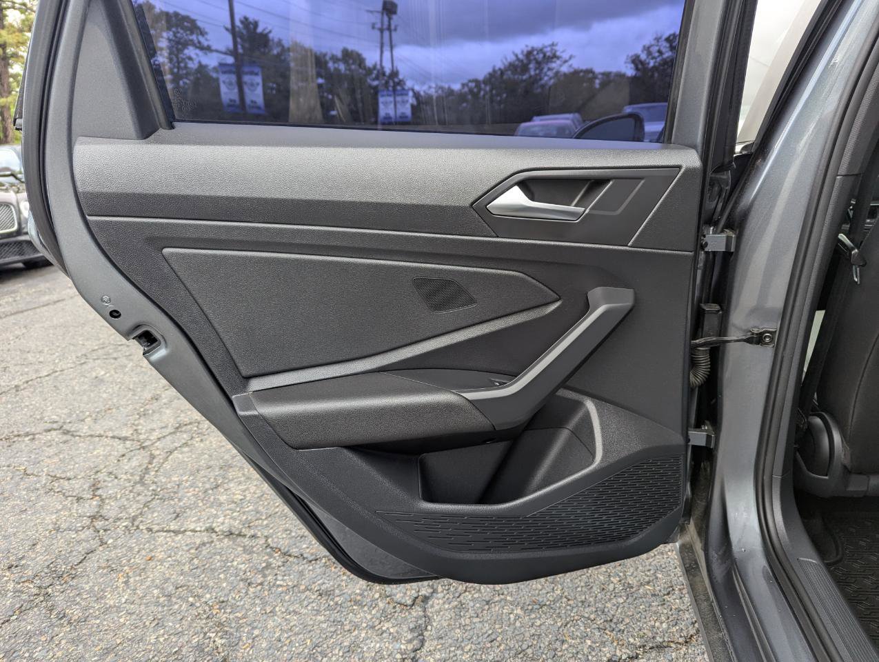 Used 2020 Volkswagen Jetta R-Line FWD image 37