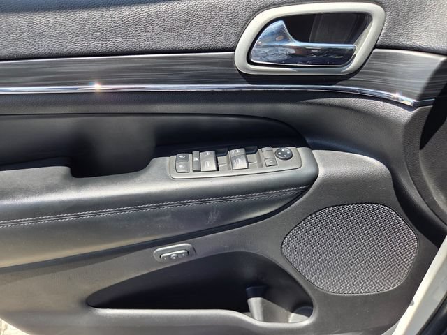 Used 2021 Jeep Grand Cherokee Limited w/ Luxury Group II RWD image 24