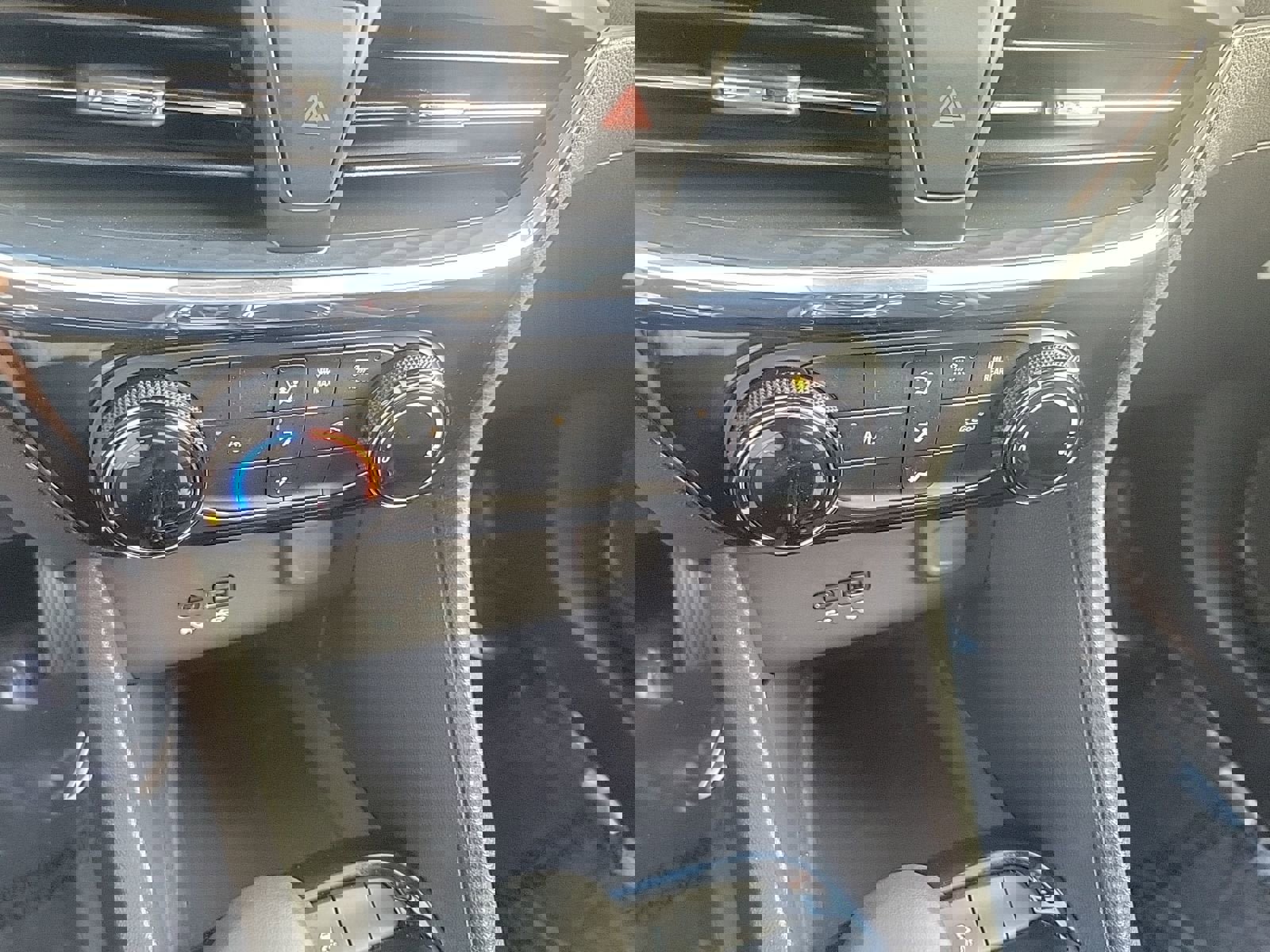 New 2026 Buick Encore GX Sport Touring w/ Black Roof Package image 16