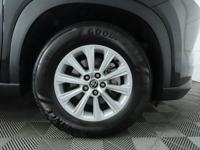 Used 2025 Toyota Grand Highlander FWD image 33