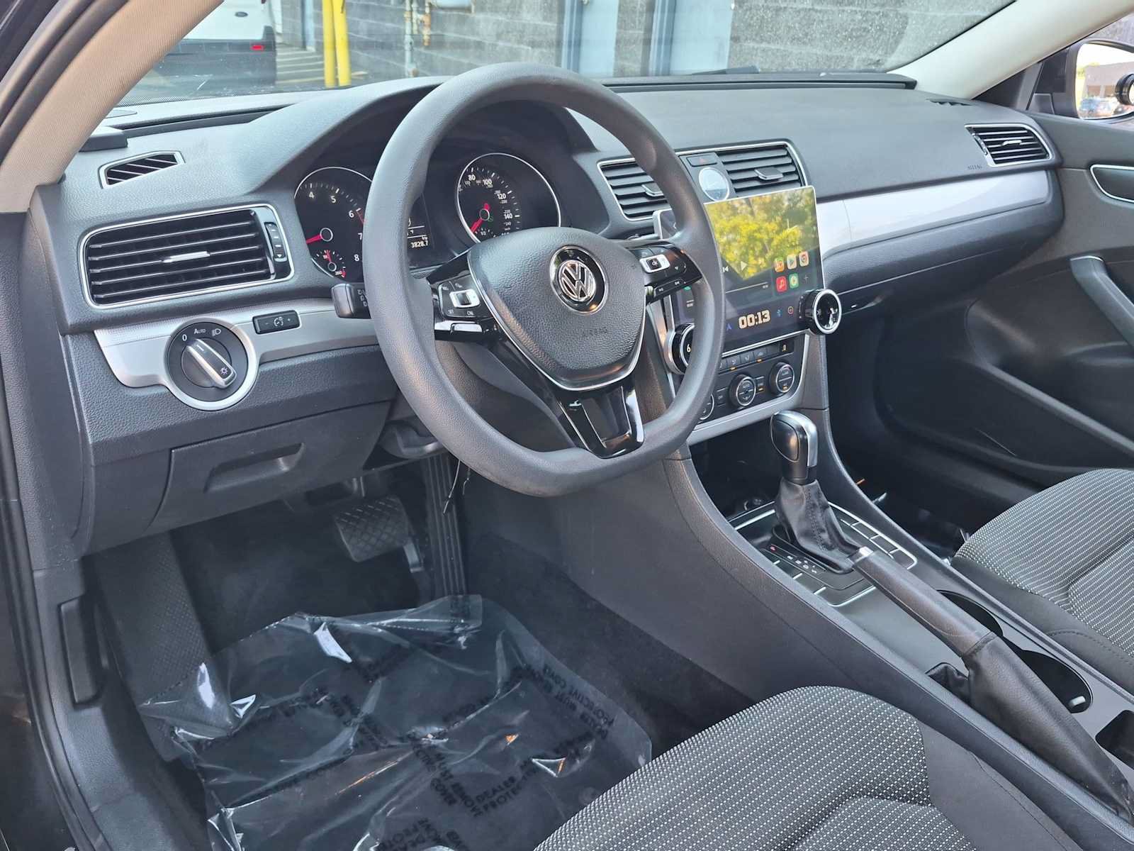 Used 2016 Volkswagen Passat 1.8T S FWD image 10