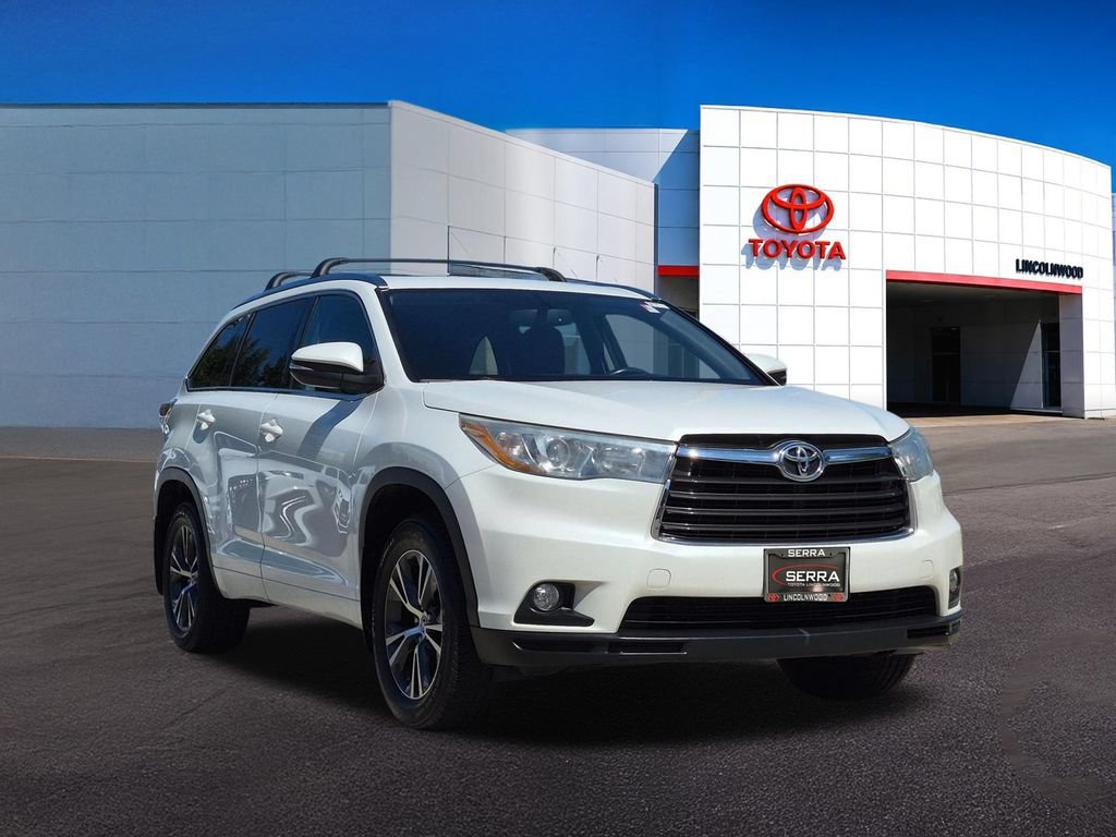 Used 2016 Toyota Highlander XLE AWD/4WD image 6