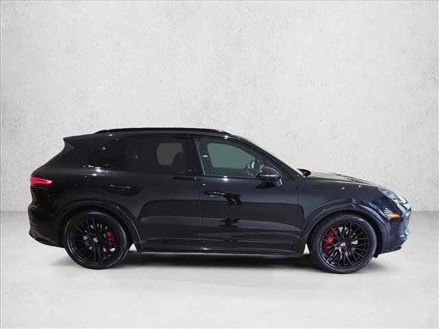 Used 2021 Porsche Cayenne GTS image 4