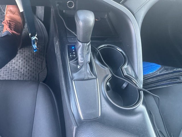 Used 2019 Toyota Camry LE FWD image 11