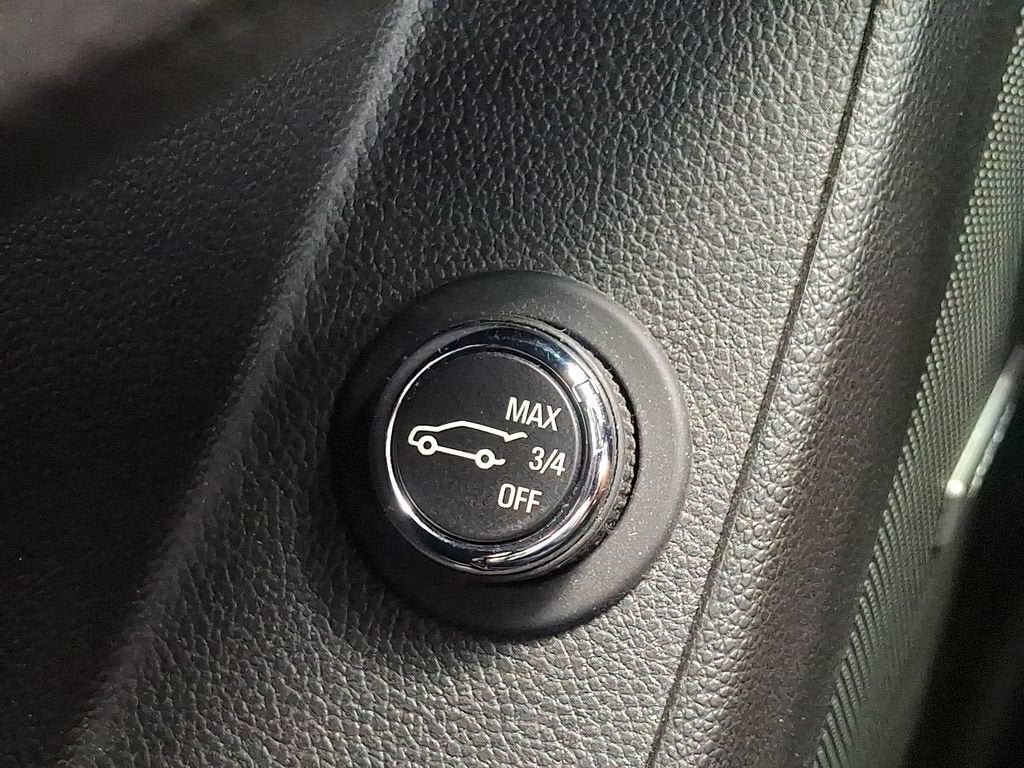 Used 2023 Chevrolet Traverse RS AWD/4WD image 24