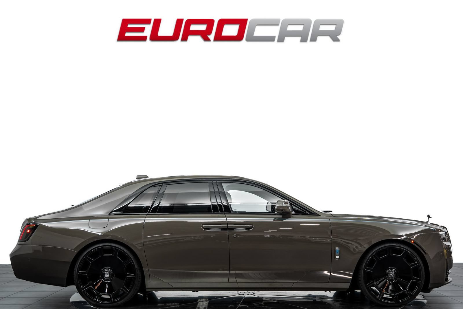 Used 2025 Rolls-Royce Ghost AWD/4WD image 7