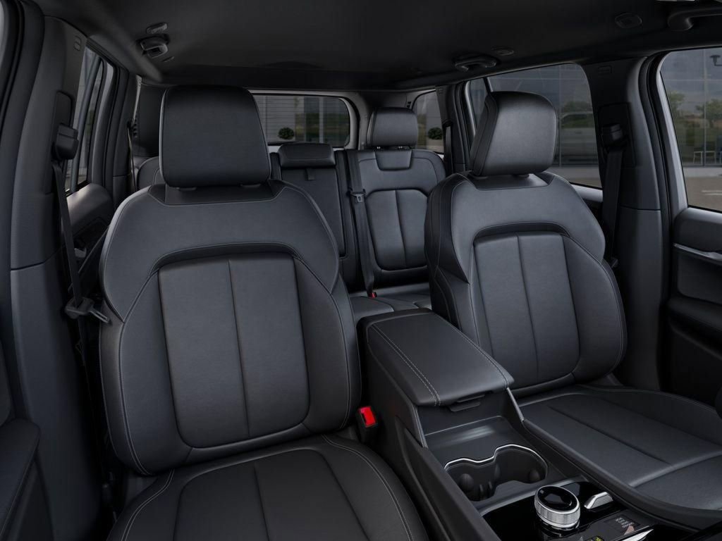 New 2025 Jeep Grand Cherokee Limited w/ MOPAR Finishing Package AWD/4WD image 16