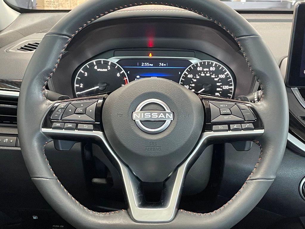 Used 2024 Nissan Altima 2.5 SR w/ SR Premium Package image 25