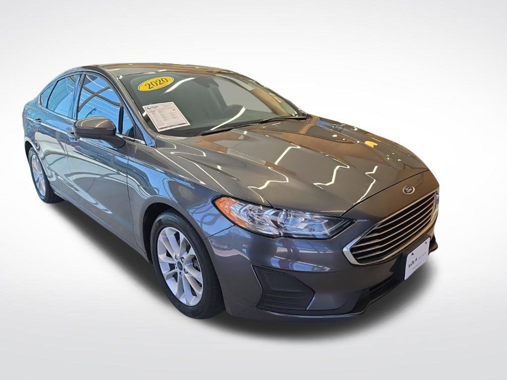 Used 2020 Ford Fusion SE FWD image 2