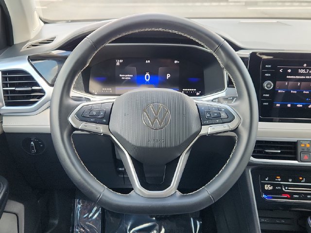 Used 2025 Volkswagen Taos SE FWD image 33