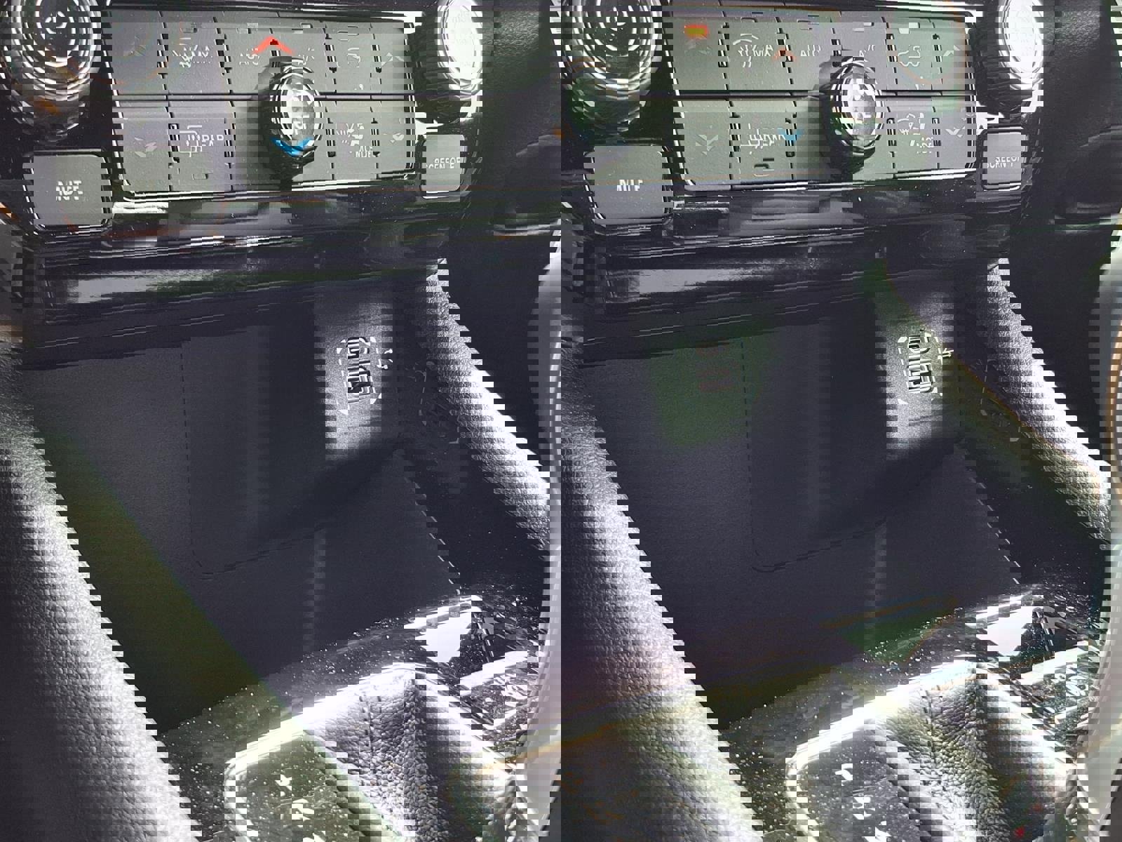 Used 2026 Jeep Compass Limited image 13