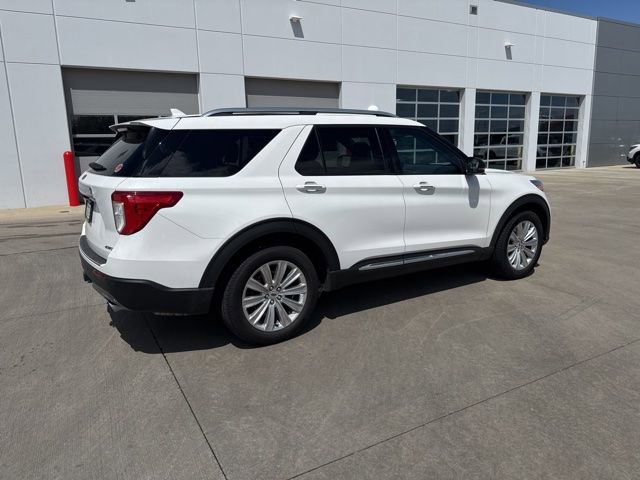 Used 2024 Ford Explorer Limited w/ Limited Technology Package AWD/4WD image 3