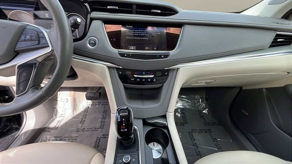 Used 2023 Cadillac XT5 Premium Luxury w/ LPO, Floor Liner Package image 9
