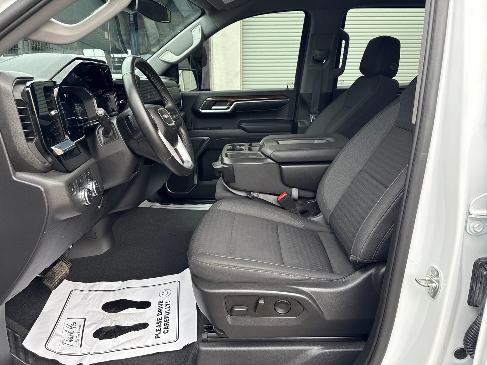 Used 2023 GMC Sierra 1500 Elevation w/ LPO, Elevation Black Package image 9