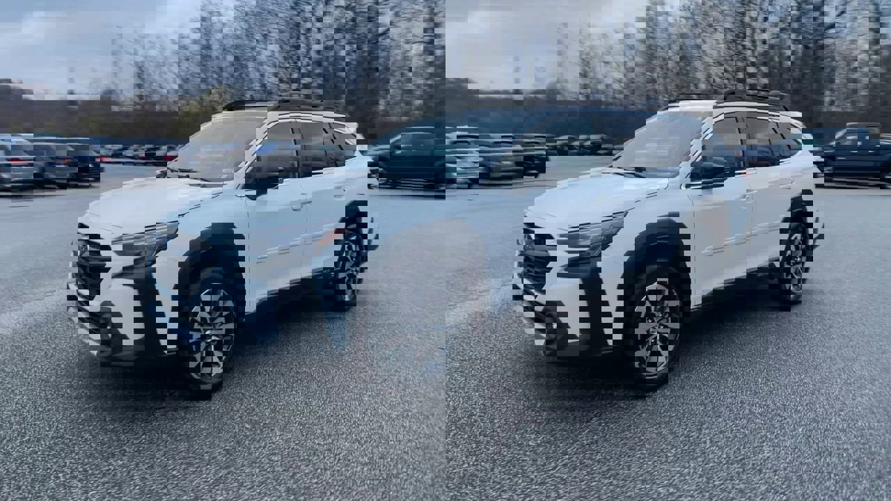 Used 2025 Subaru Outback Limited image 5
