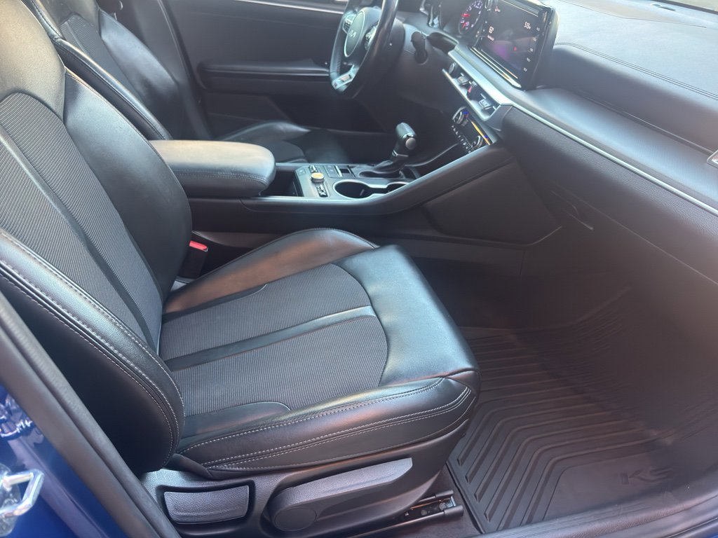Used 2022 Kia K5 GT-Line w/ GT-Line Awd Premium Package image 16