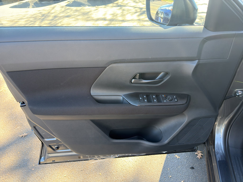 New 2026 Nissan Kicks S image 16