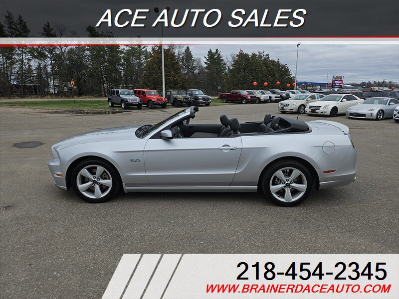 Used 2013 Ford Mustang GT RWD image 9