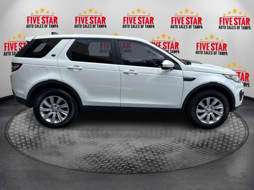 Used 2017 Land Rover Discovery Sport SE AWD/4WD image 8