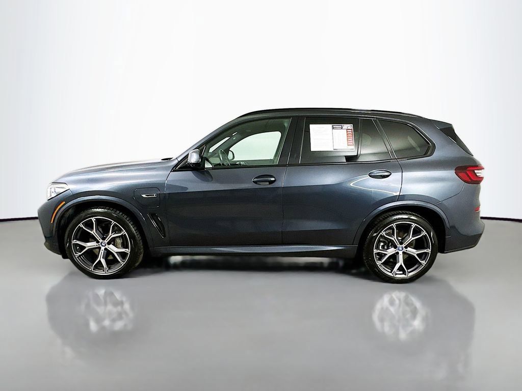 Used 2022 BMW X5 xDrive45e w/ M Sport Package image 5