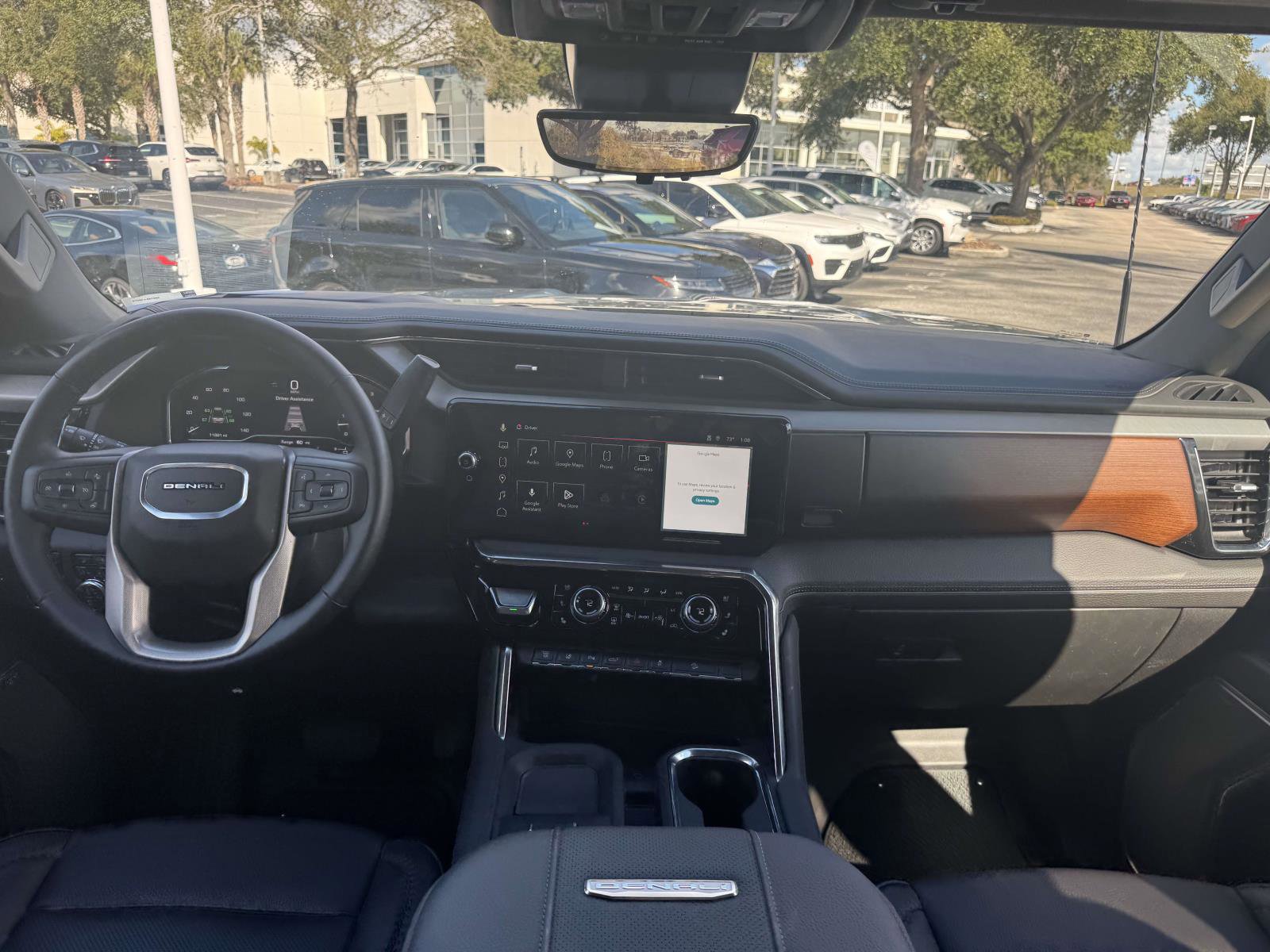 Used 2025 GMC Sierra 2500 Denali w/ Denali Reserve Package image 16