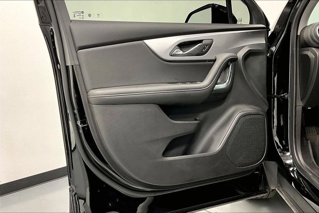 Used 2024 Chevrolet Blazer LT image 20