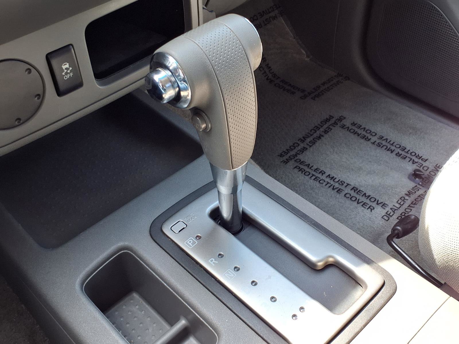 Used 2018 Nissan Frontier SV image 12