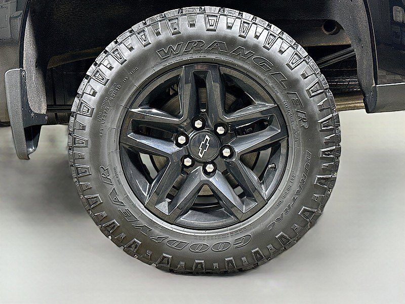 Used 2021 Chevrolet Silverado 1500 LT Trail Boss w/ Bed Protection Package image 27