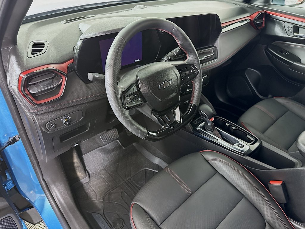 Used 2025 Chevrolet TrailBlazer RS AWD/4WD image 16